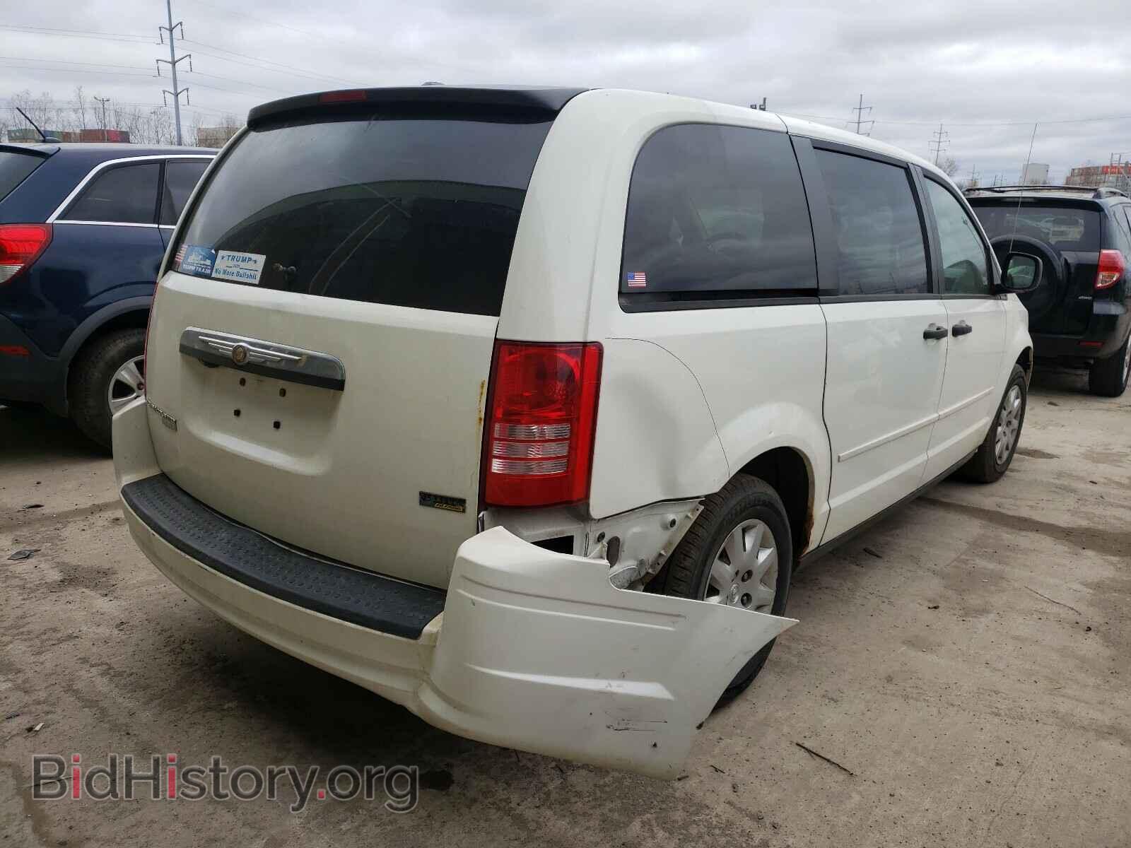 2008 CHRYSLER MINIVAN - VIN: 2A8HR44H98R800113 - Фото 4