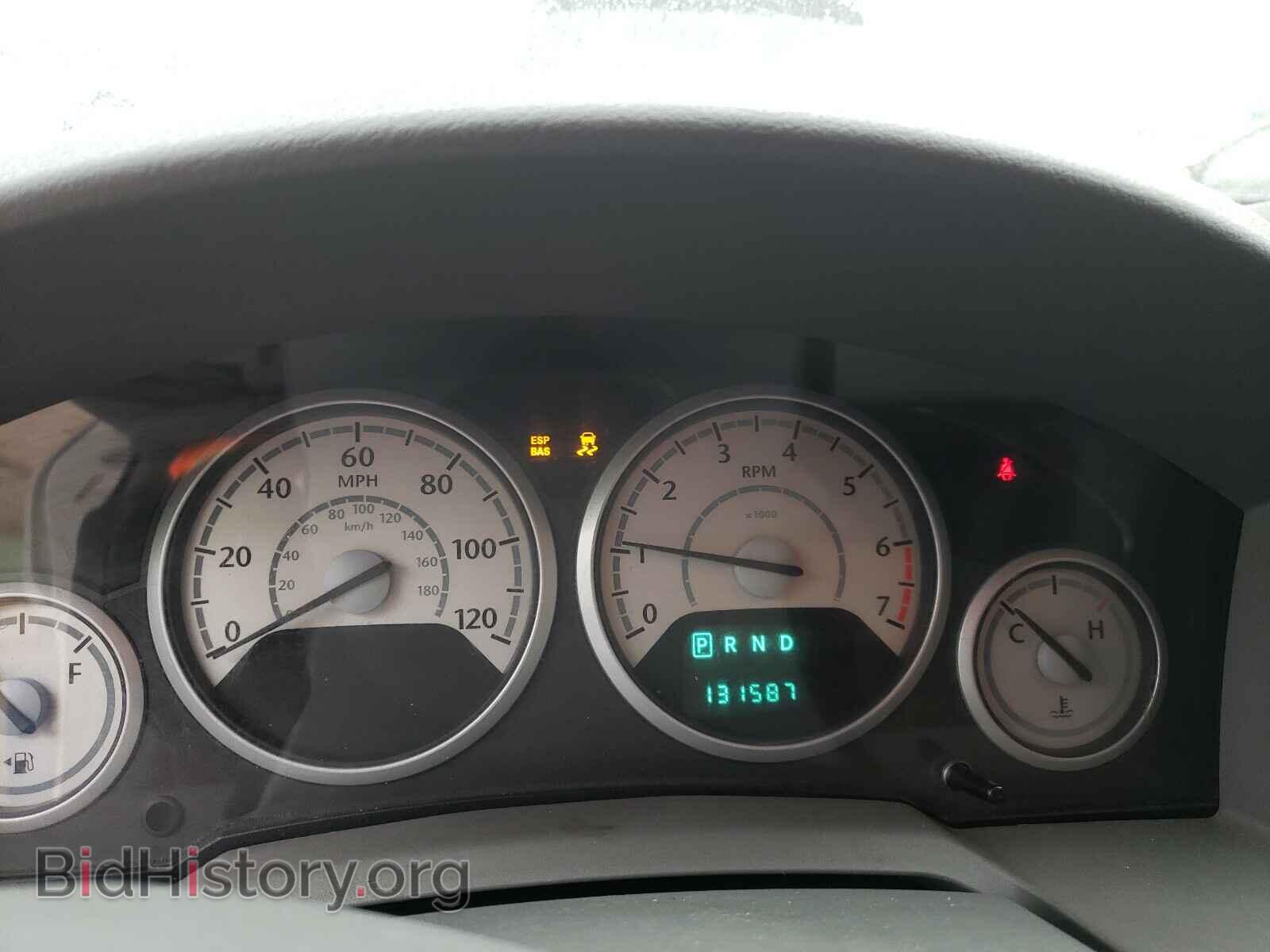 2008 CHRYSLER MINIVAN - VIN: 2A8HR44H98R800113 - Фото 8