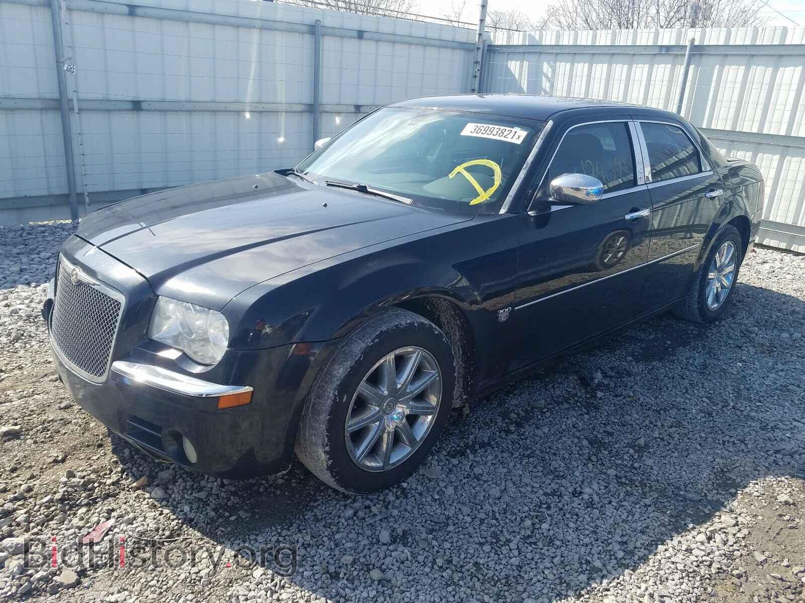 2007 CHRYSLER 300 - VIN: 2C3KA63H07H822236 - Фото 2