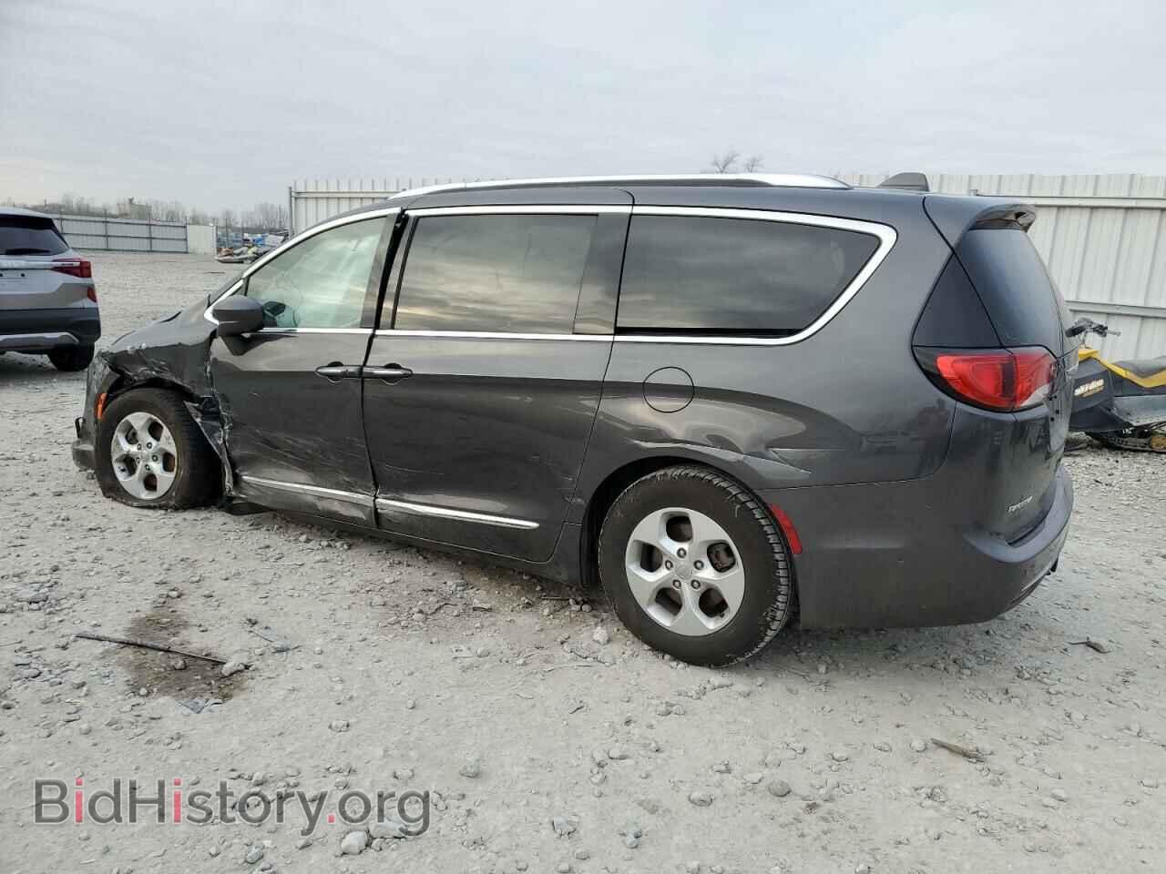 2017 CHRYSLER PACIFICA - VIN: 2C4RC1EGXHR768922 - Photo 2