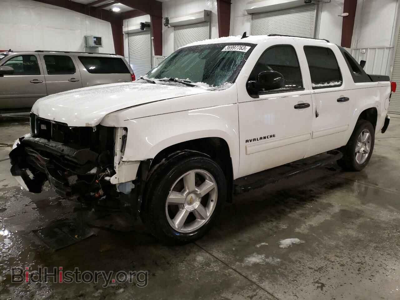 Photo 3GNTKEE35BG321688 - CHEVROLET AVALANCHE 2011