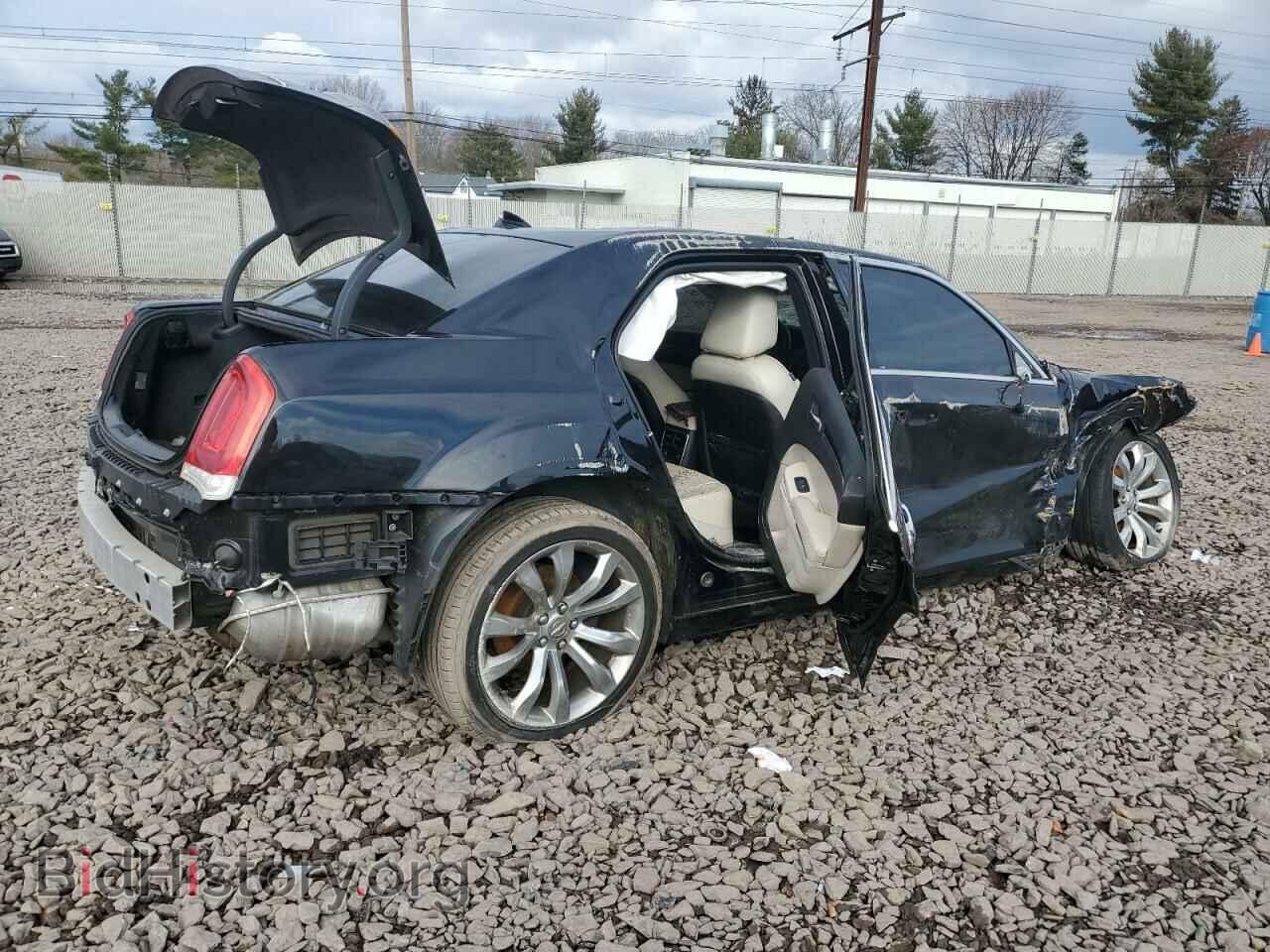 2019 CHRYSLER 300 - VIN: 2C3CCAEG0KH698063 - Фото 3
