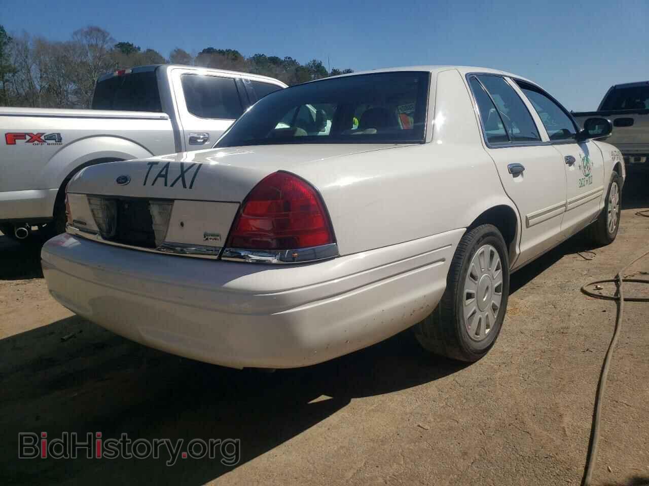 2011 FORD CROWN VIC - VIN: 2FABP7BV6BX149593 - Фото 4