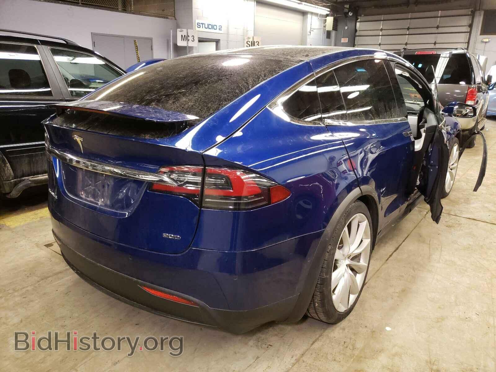 2016 TESLA MODEL X - VIN: 5YJXCAE29GF007112 - Фото 4