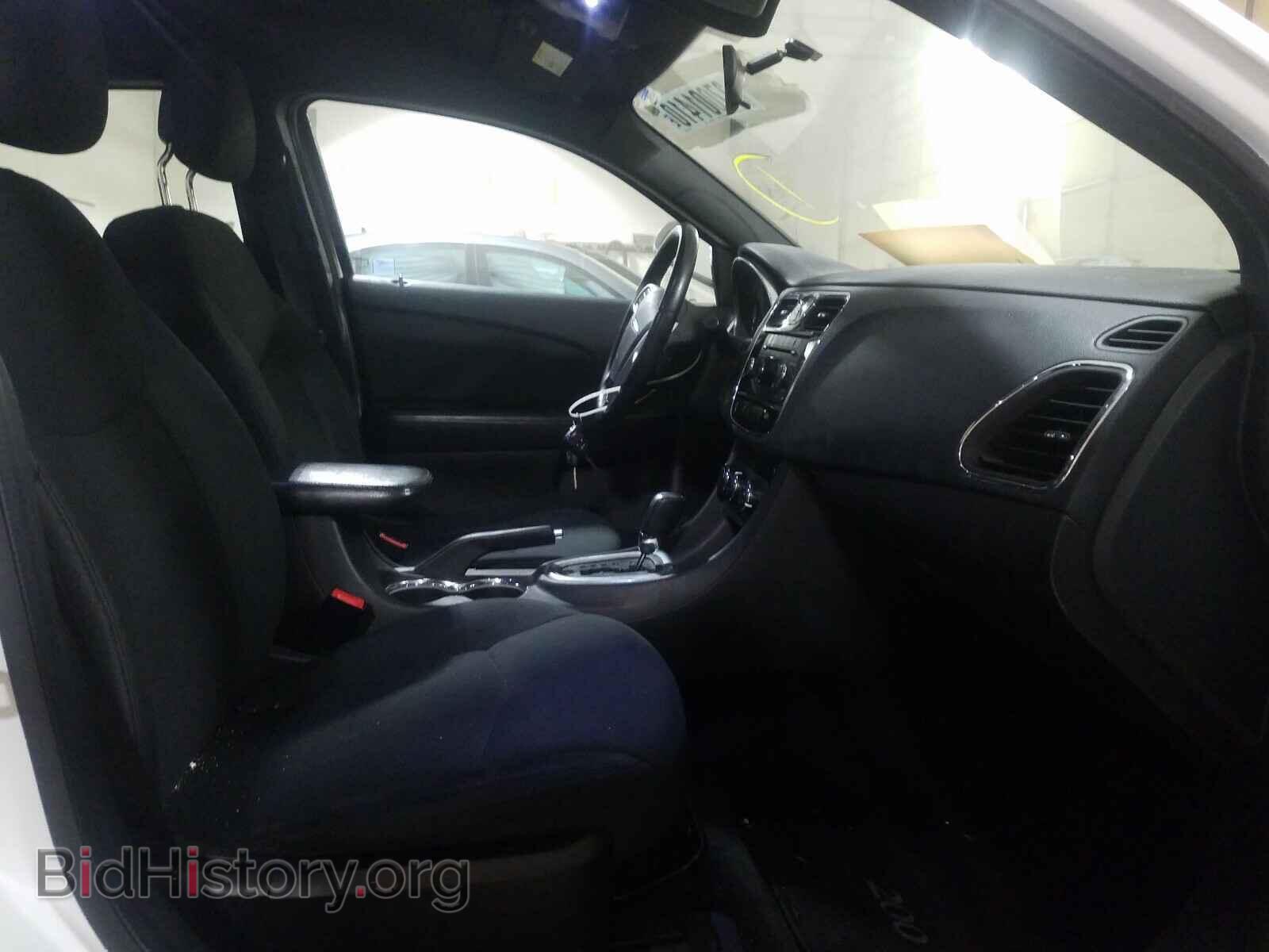 2012 CHRYSLER 200 - VIN: 1C3CCBBB7CN163724 - Фото 5