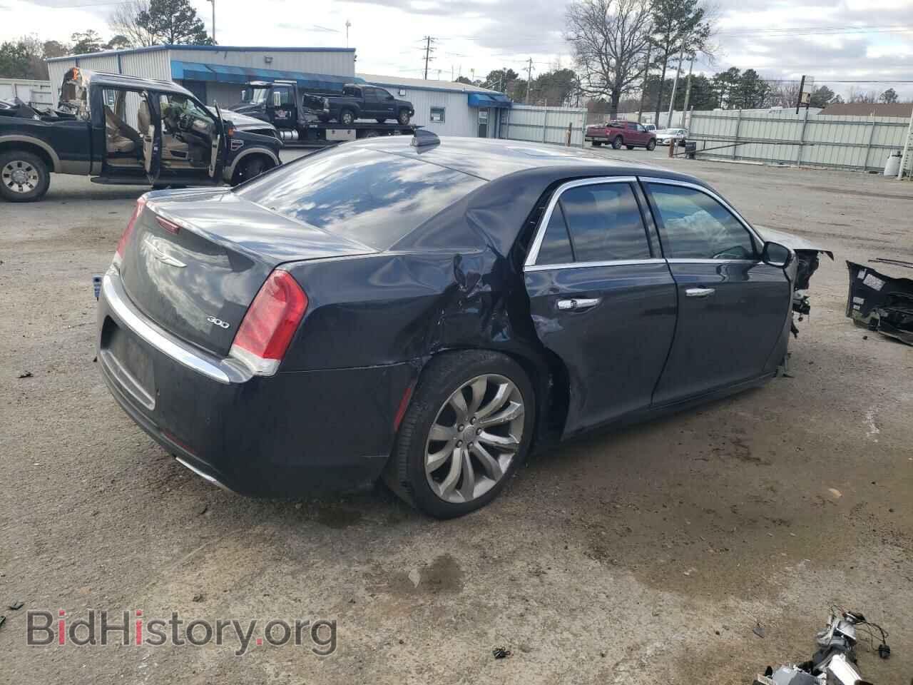 2018 CHRYSLER 300 - VIN: 2C3CCAEG4JH267093 - Фото 3