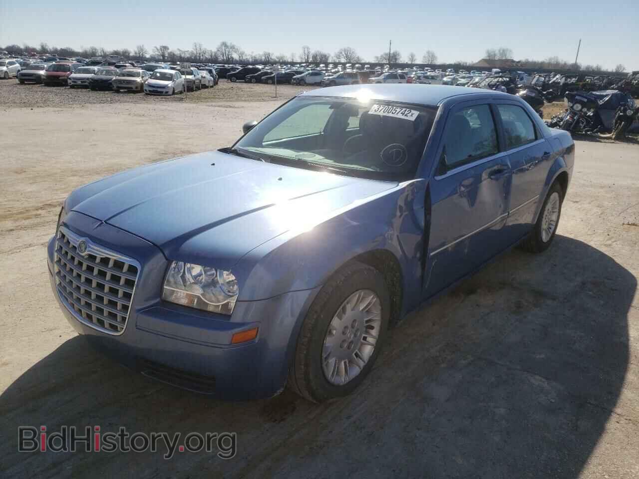 2007 CHRYSLER 300 - VIN: 2C3KA43R97H743581 - Фото 2