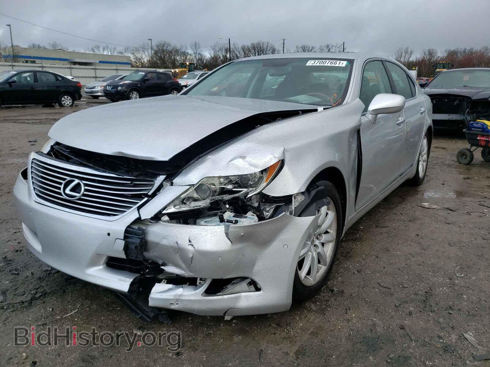 2007 LEXUS LS460 - VIN: JTHBL46F875000939 - Photo 2