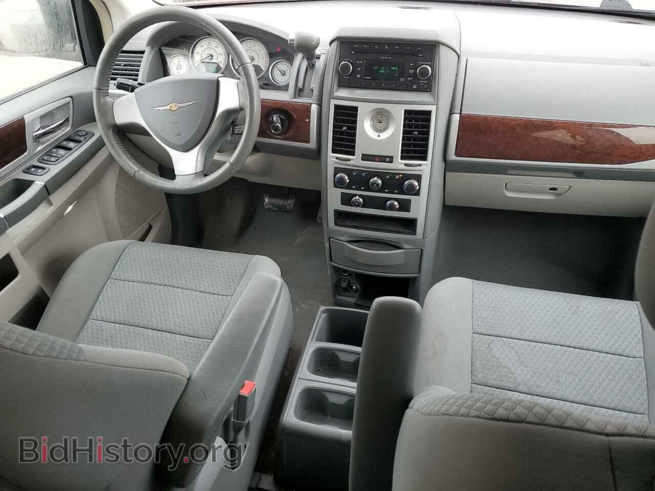 2010 CHRYSLER MINIVAN - VIN: 2A4RR5D10AR300877 - Фото 8
