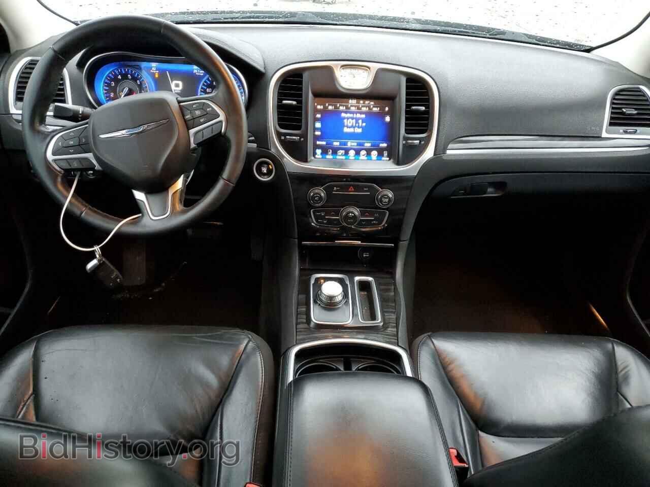 2016 CHRYSLER 300 - VIN: 2C3CCAAG5GH206866 - Фото 8
