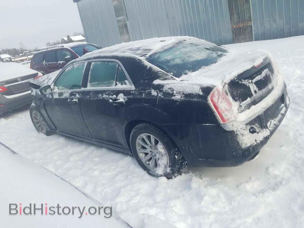 2014 CHRYSLER 300 - VIN: 2C3CCAAG1EH175211 - Фото 2
