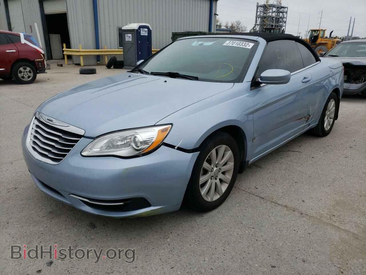 2013 CHRYSLER 200 - VIN: 1C3BCBEG5DN728251 - Фото 2