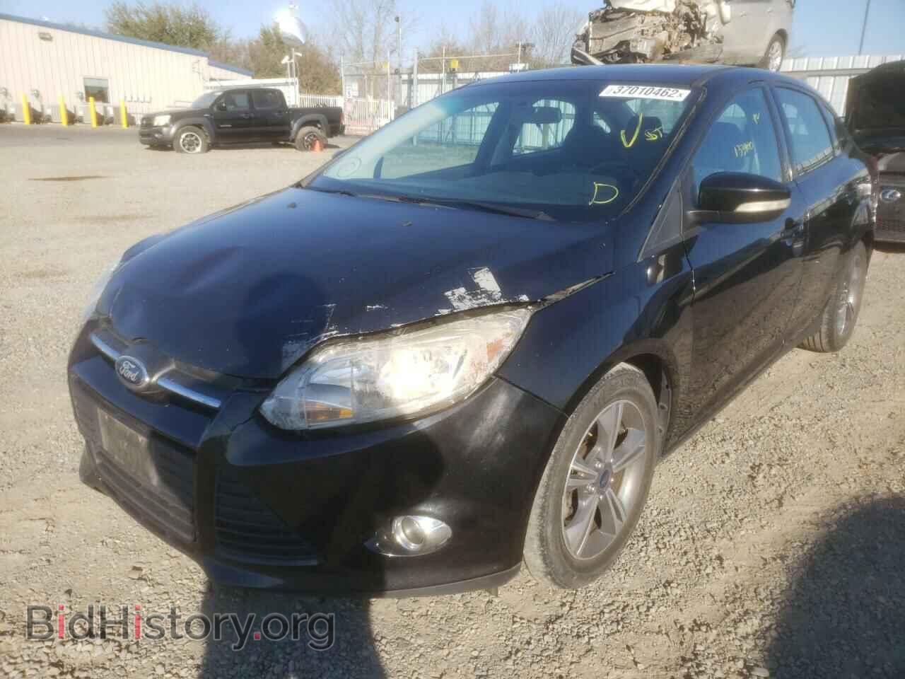 2014 FORD FOCUS - VIN: 1FADP3F24EL317282 - Фото 2