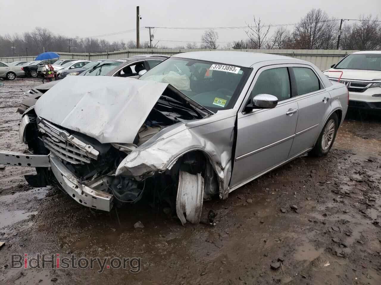 Фотография 2C3CA4CD9AH284908 - CHRYSLER 300 2010