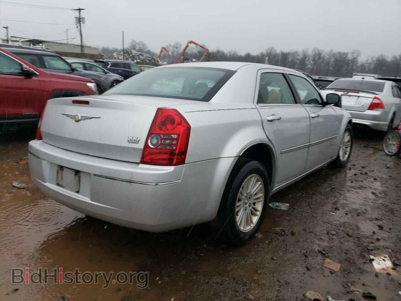 2010 CHRYSLER 300 - VIN: 2C3CA4CD9AH284908 - Фото 3