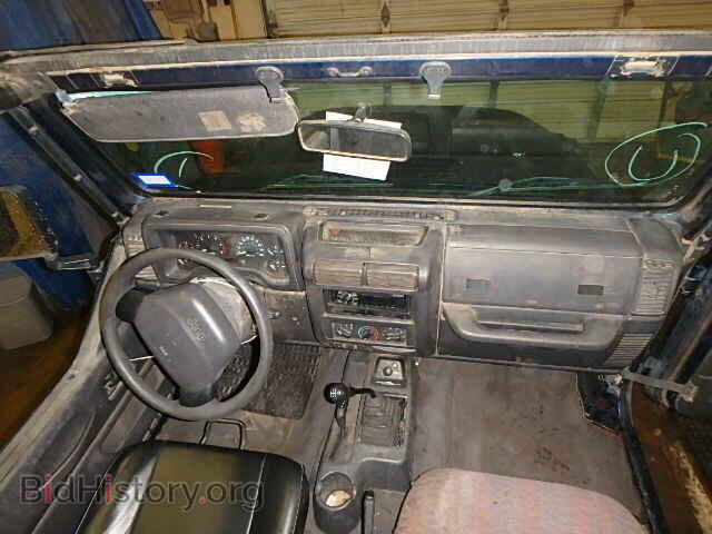 2000 JEEP WRANGLER - VIN: 1J4FA29P2YP730167 - Фото 9