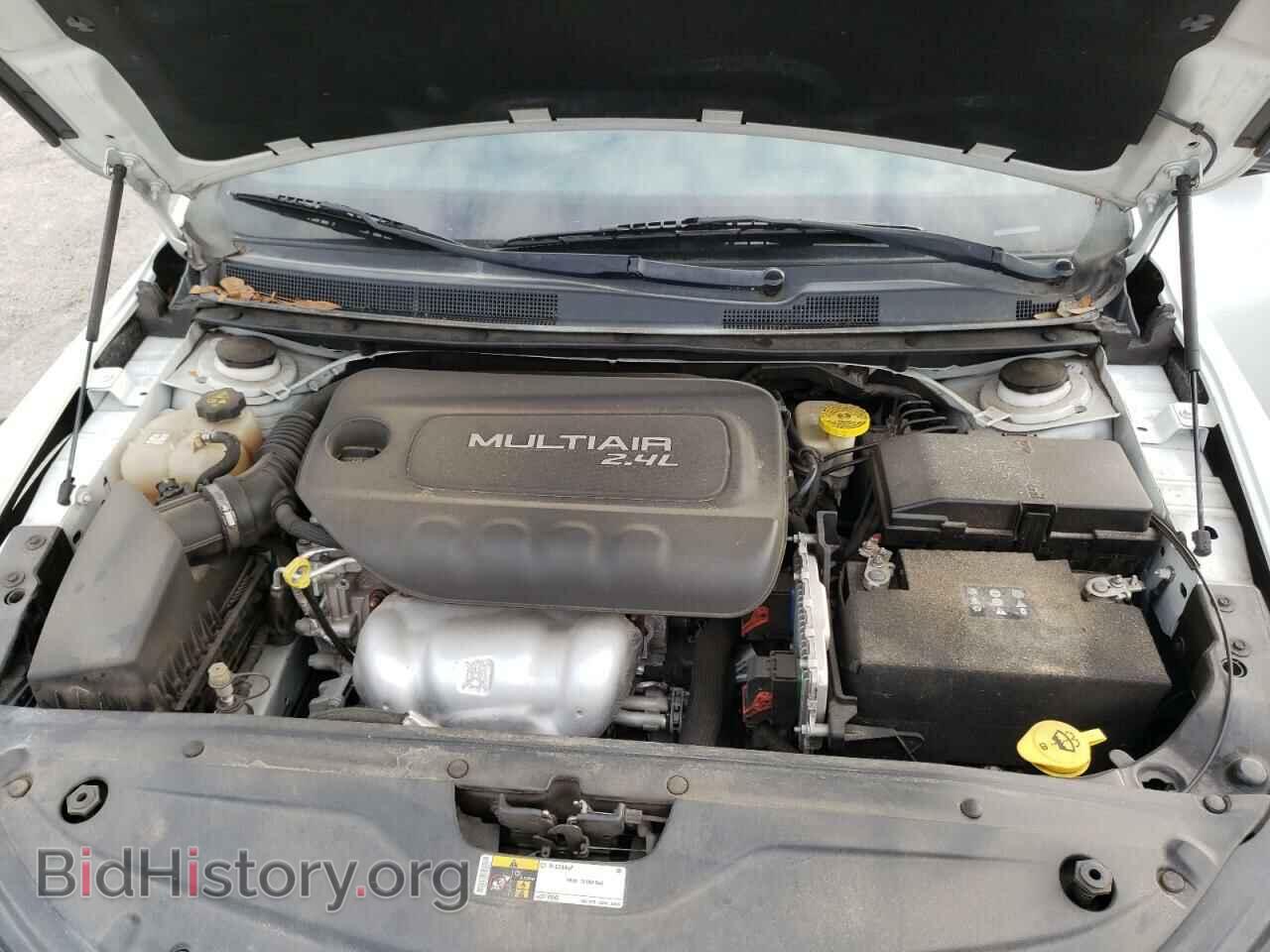 2016 CHRYSLER 200 - VIN: 1C3CCCBB3GN162596 - Фото 11