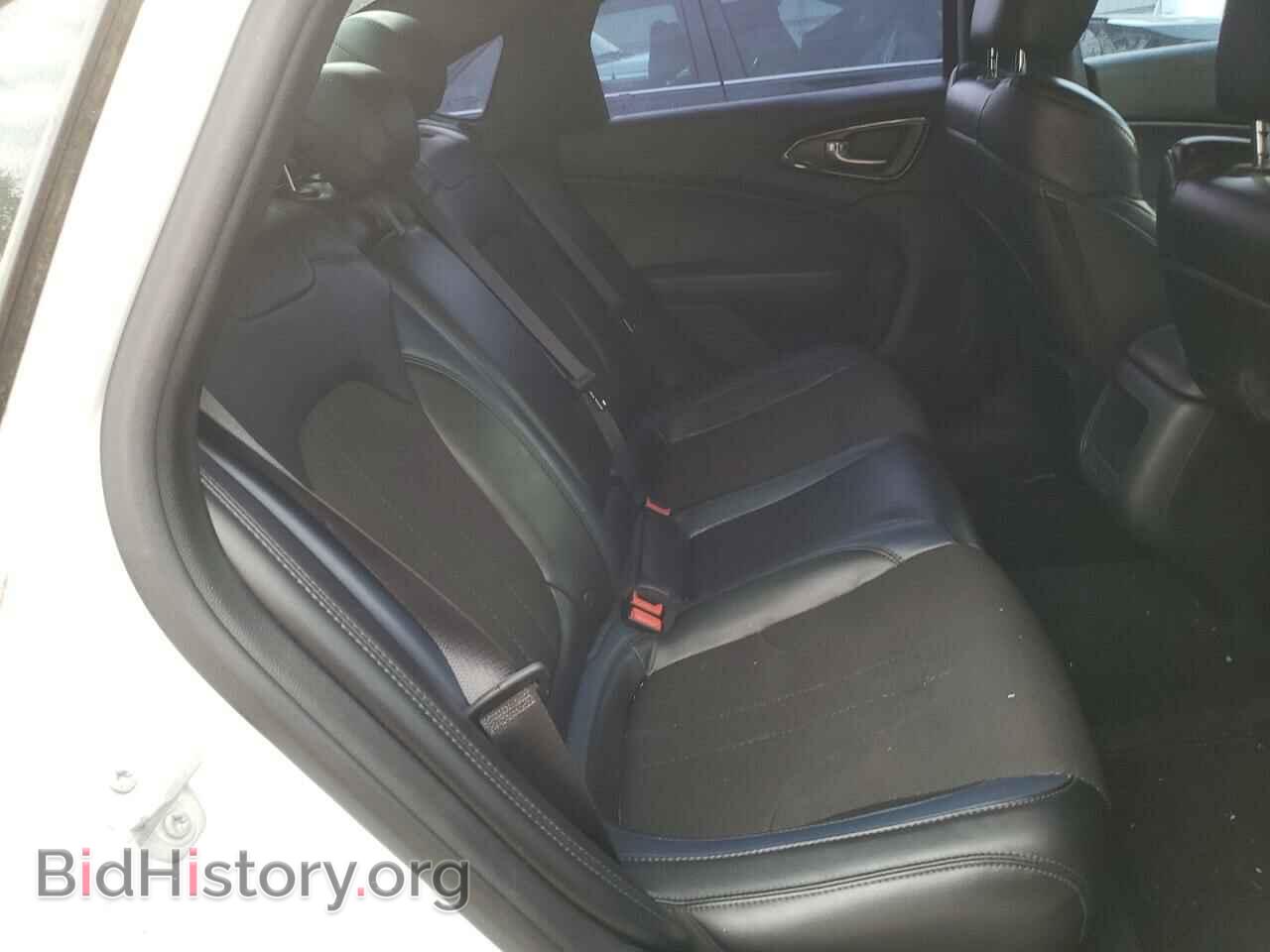 2016 CHRYSLER 200 - VIN: 1C3CCCBB3GN162596 - Фото 10