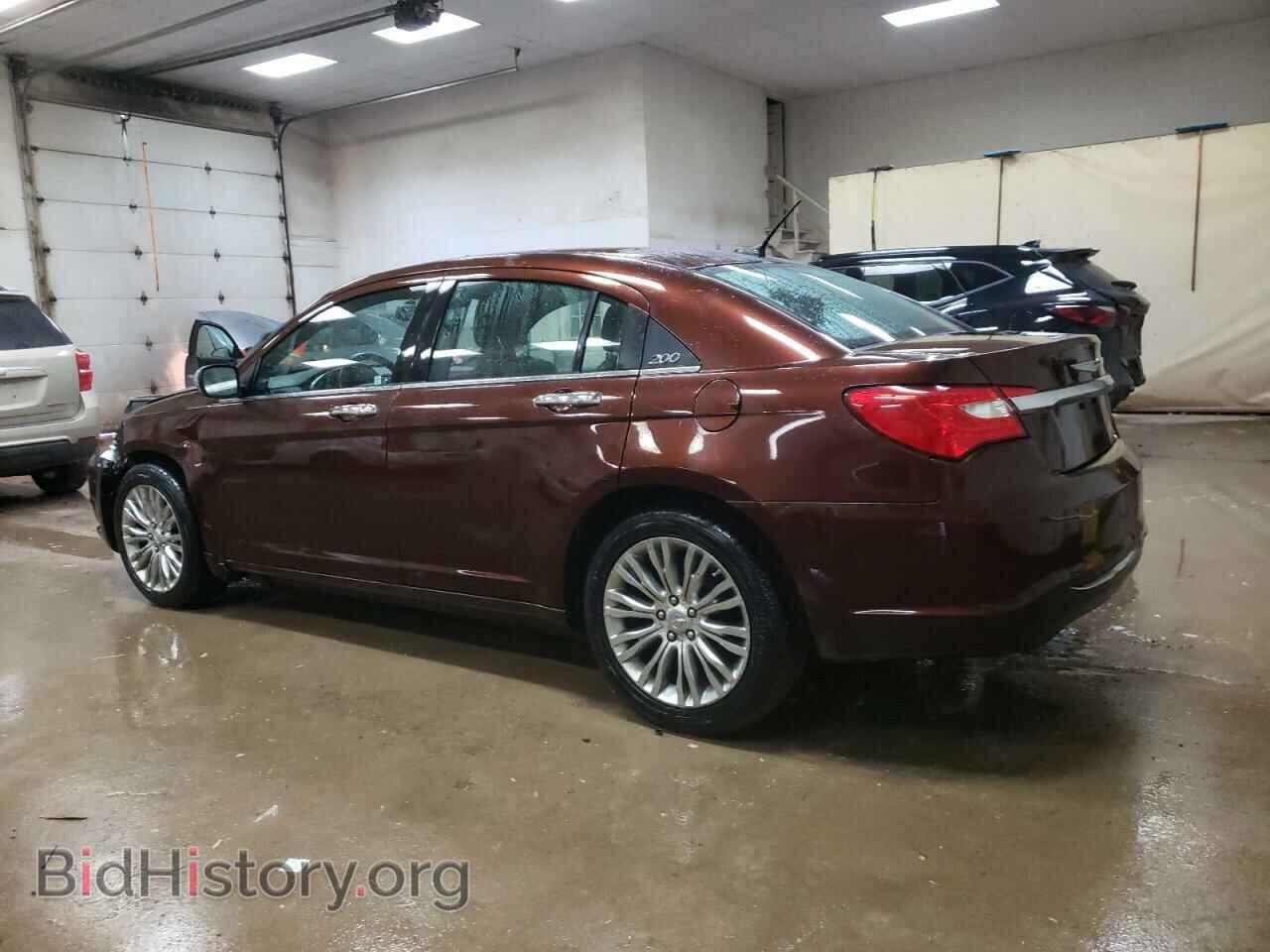 2013 CHRYSLER 200 - VIN: 1C3CCBCG1DN570689 - Фото 2