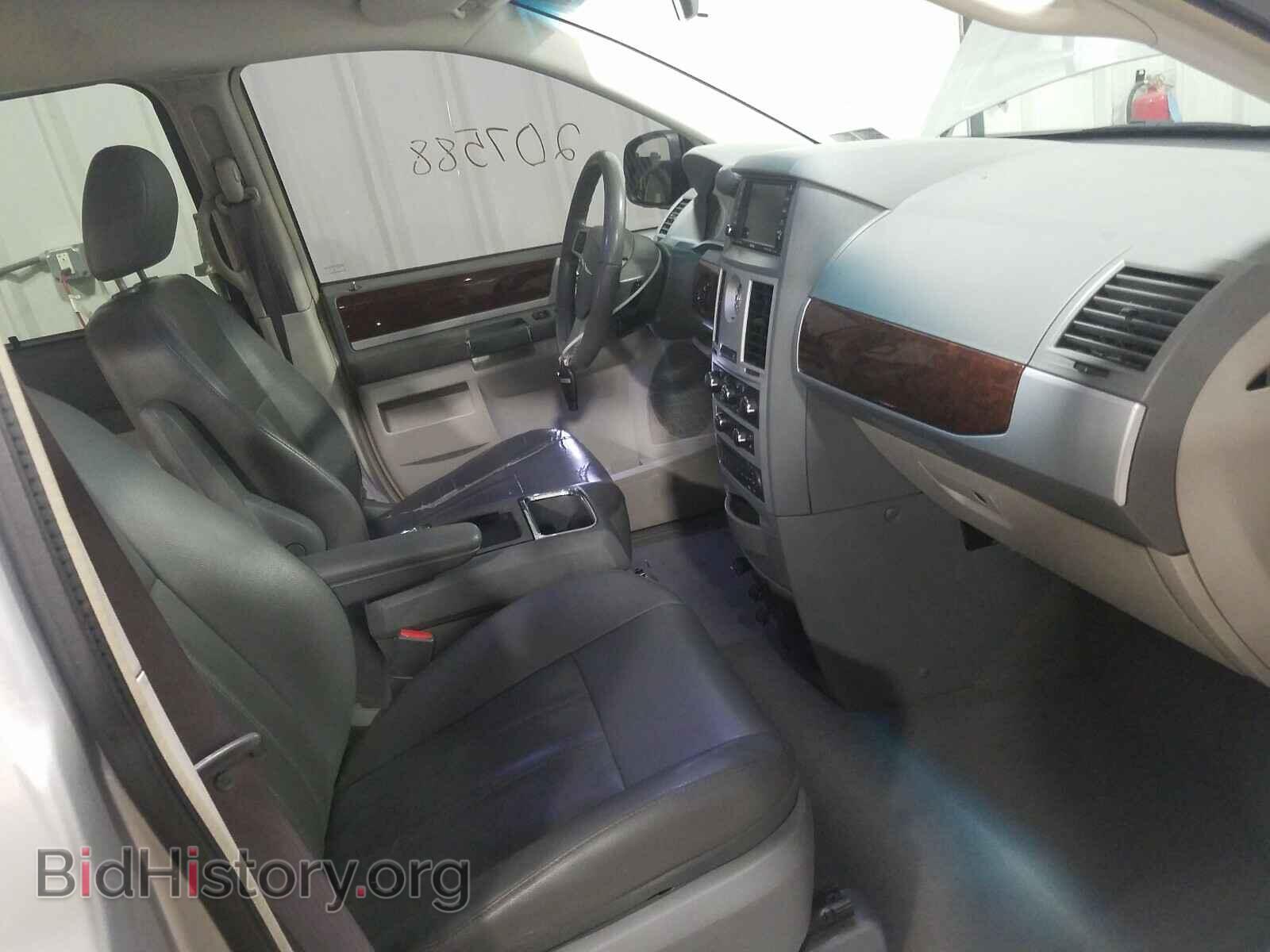 2010 CHRYSLER MINIVAN - VIN: 2A4RR5D15AR157117 - Фото 5