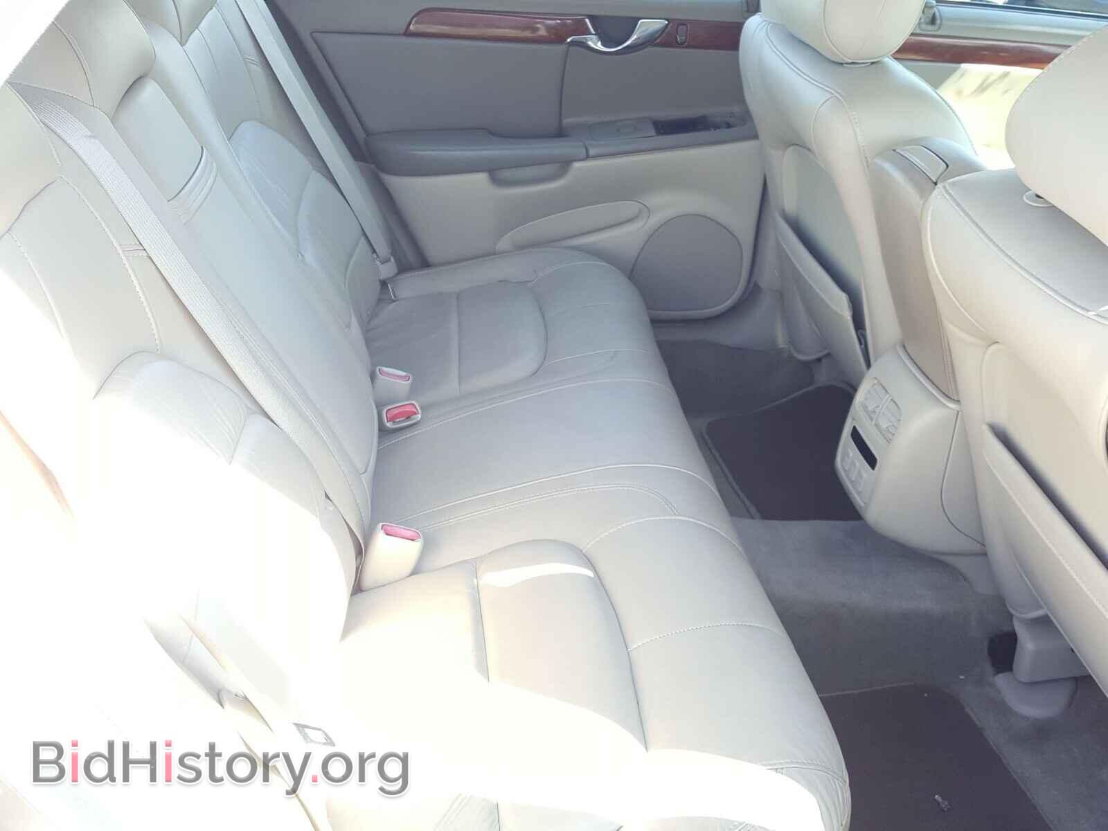 2004 CADILLAC DEVILLE - VIN: 1G6KD54Y84U128675 - Photo 6