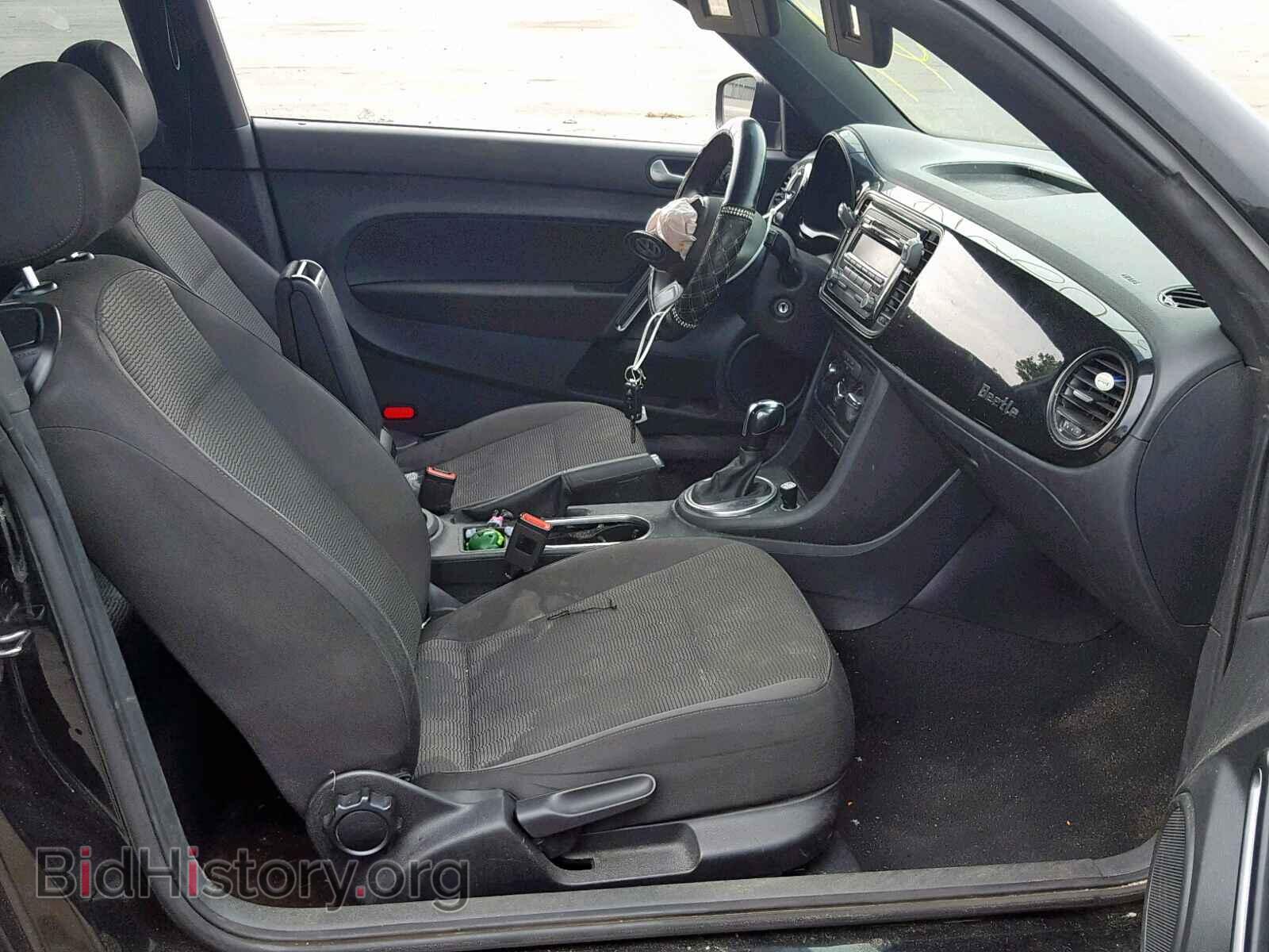 2014 VOLKSWAGEN BEETLE - VIN: 3VWF17AT5EM636312 - Фото 5