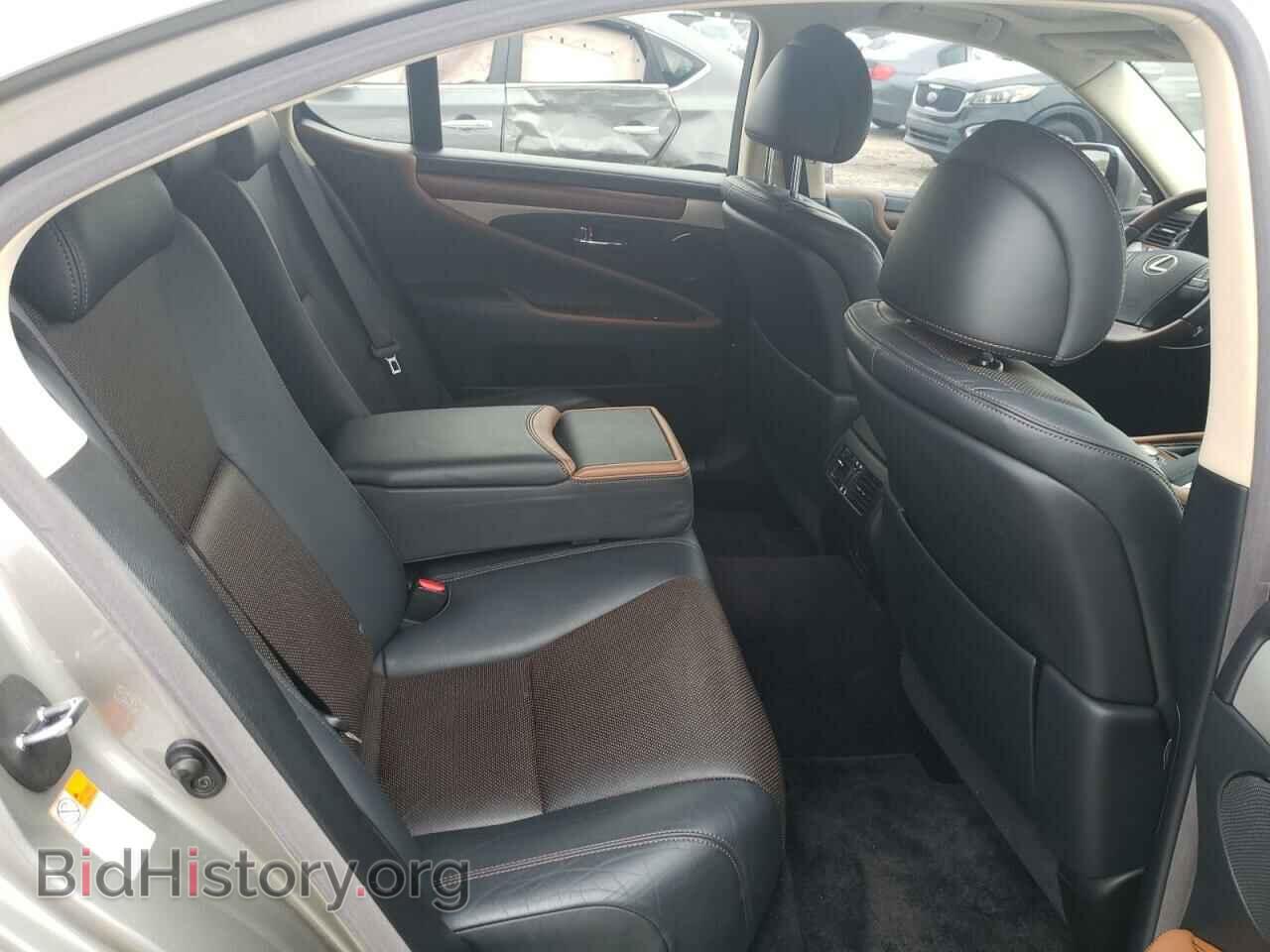 2016 LEXUS LS460 - VIN: JTHBL5EF5G5140048 - Photo 10