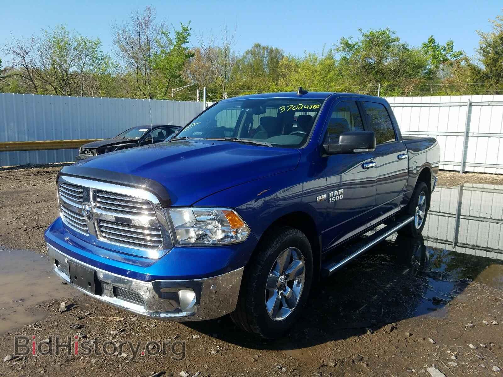 2017 RAM 1500 - VIN: 3C6RR7LT0HG728900 - Photo 2