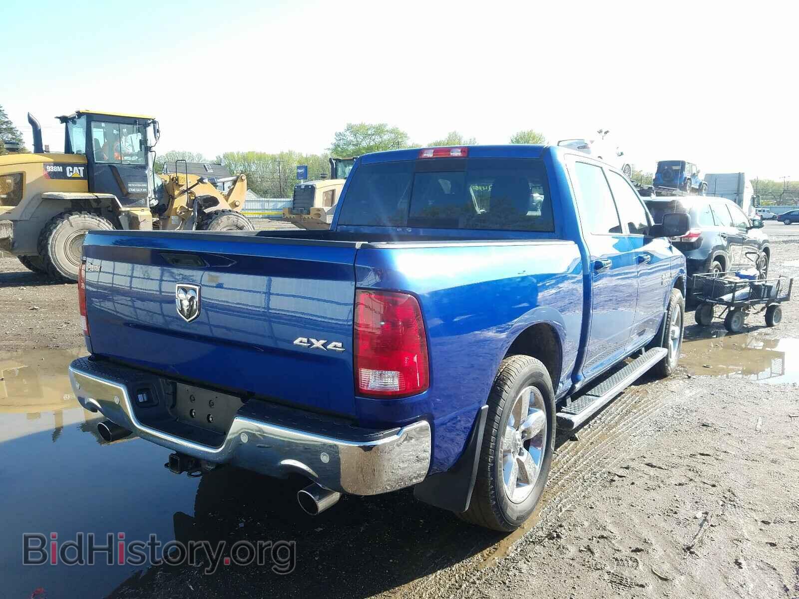 2017 RAM 1500 - VIN: 3C6RR7LT0HG728900 - Photo 4