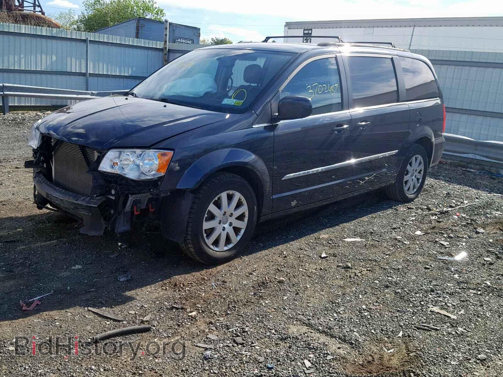2013 CHRYSLER TOWN & COU - VIN: 2C4RC1BG2DR622903 - Фото 2