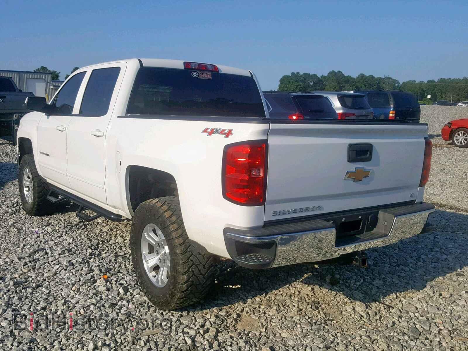 2015 CHEVROLET SILVERADO - VIN: 3GCUKREC8FG263263 - Фото 3