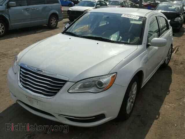2013 CHRYSLER 200 - VIN: 1C3CCBAG2DN590016 - Фото 2