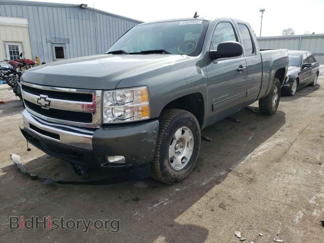 2011 CHEVROLET SILVERADO - VIN: 1GCRKSE31BZ128178 - Фото 2