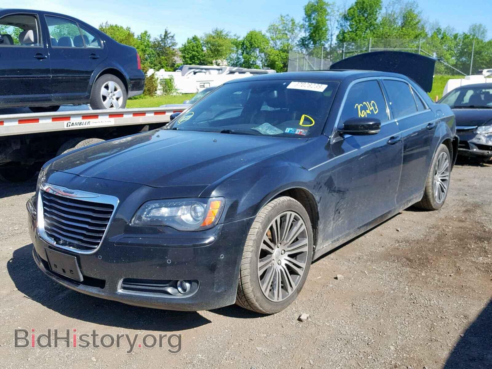 2013 CHRYSLER 300 - VIN: 2C3CCABT3DH602415 - Фото 2