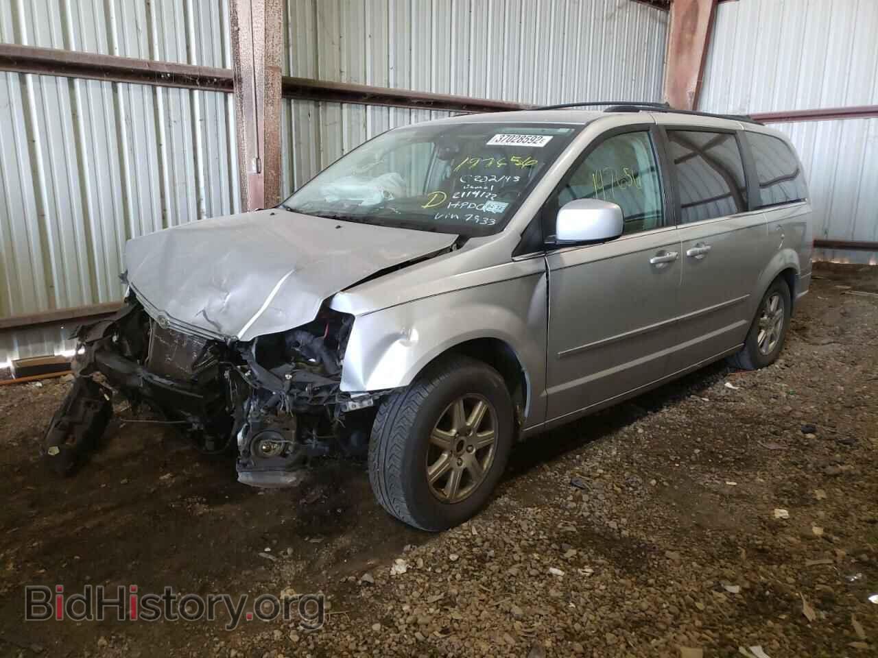 2009 CHRYSLER MINIVAN - VIN: 2A8HR54169R567933 - Фото 2