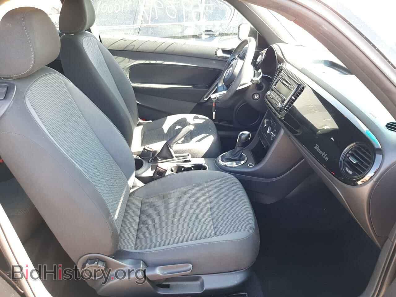 2013 VOLKSWAGEN BEETLE - VIN: 3VWFP7AT2DM630741 - Фото 5