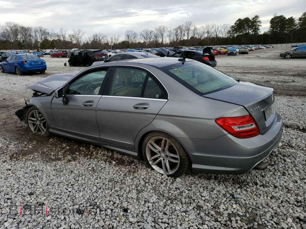 2012 MERCEDES-BENZ C-CLASS - VIN: WDDGF8BB1CA696334 - Фото 2