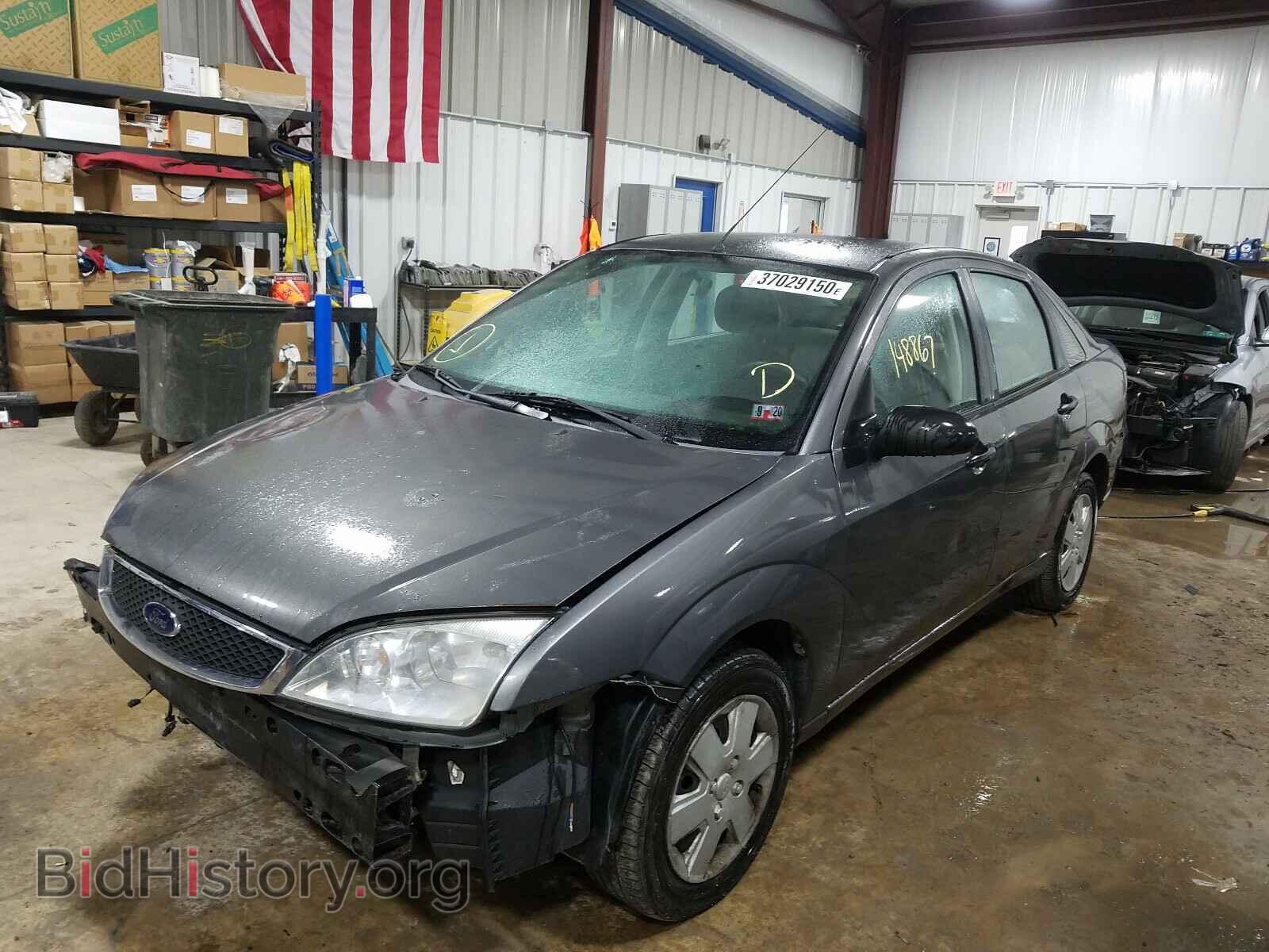 2007 FORD FOCUS - VIN: 1FAHP34N77W137701 - Фото 2