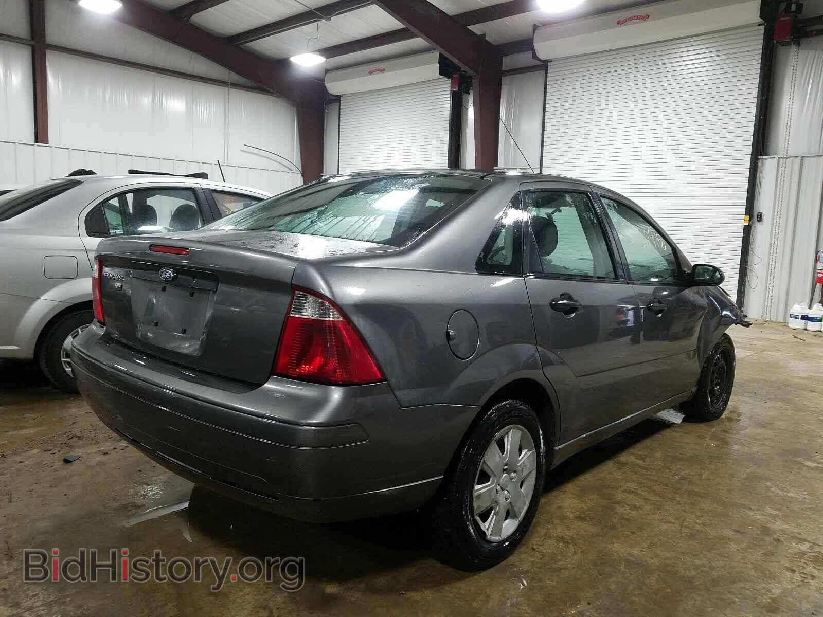 2007 FORD FOCUS - VIN: 1FAHP34N77W137701 - Фото 4