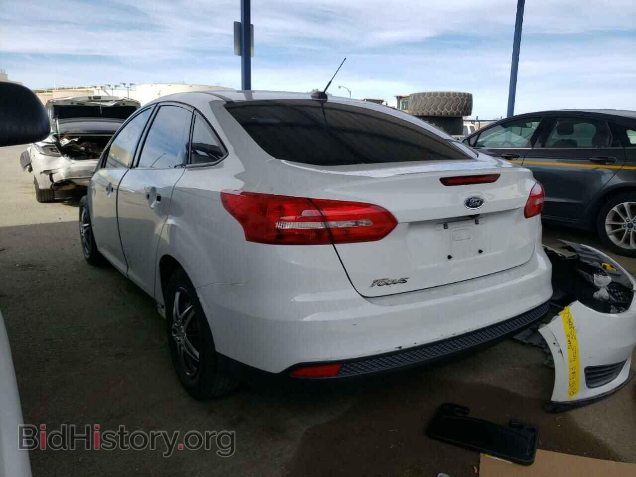 2017 FORD FOCUS - VIN: 1FADP3E27HL285076 - Фото 3