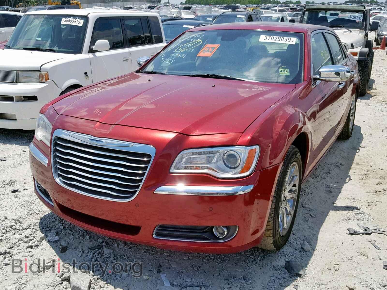 2011 CHRYSLER 300 - VIN: 2C3CA6CT9BH529968 - Фото 2