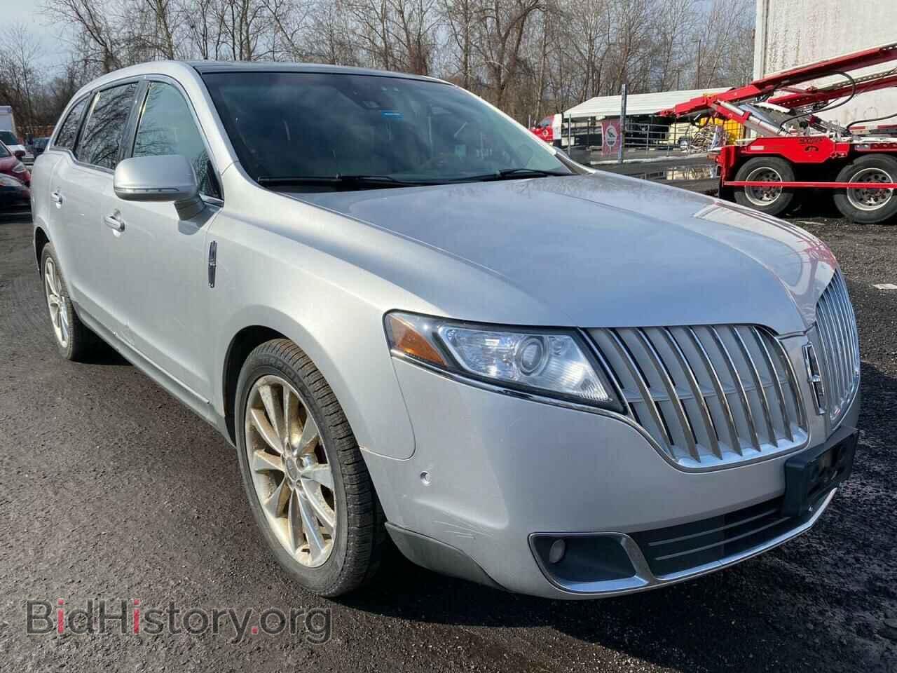 Photo 2LMHJ5AT6ABJ50068 - LINCOLN MKT 2010