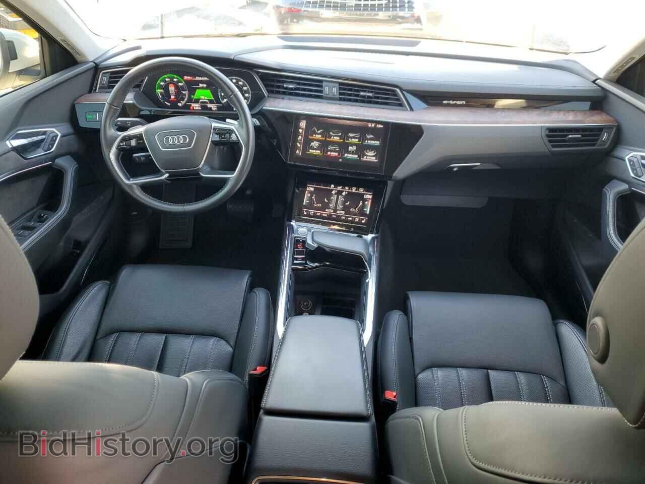 2019 AUDI E-TRON - VIN: WA1VAAGE1KB024058 - Фото 8