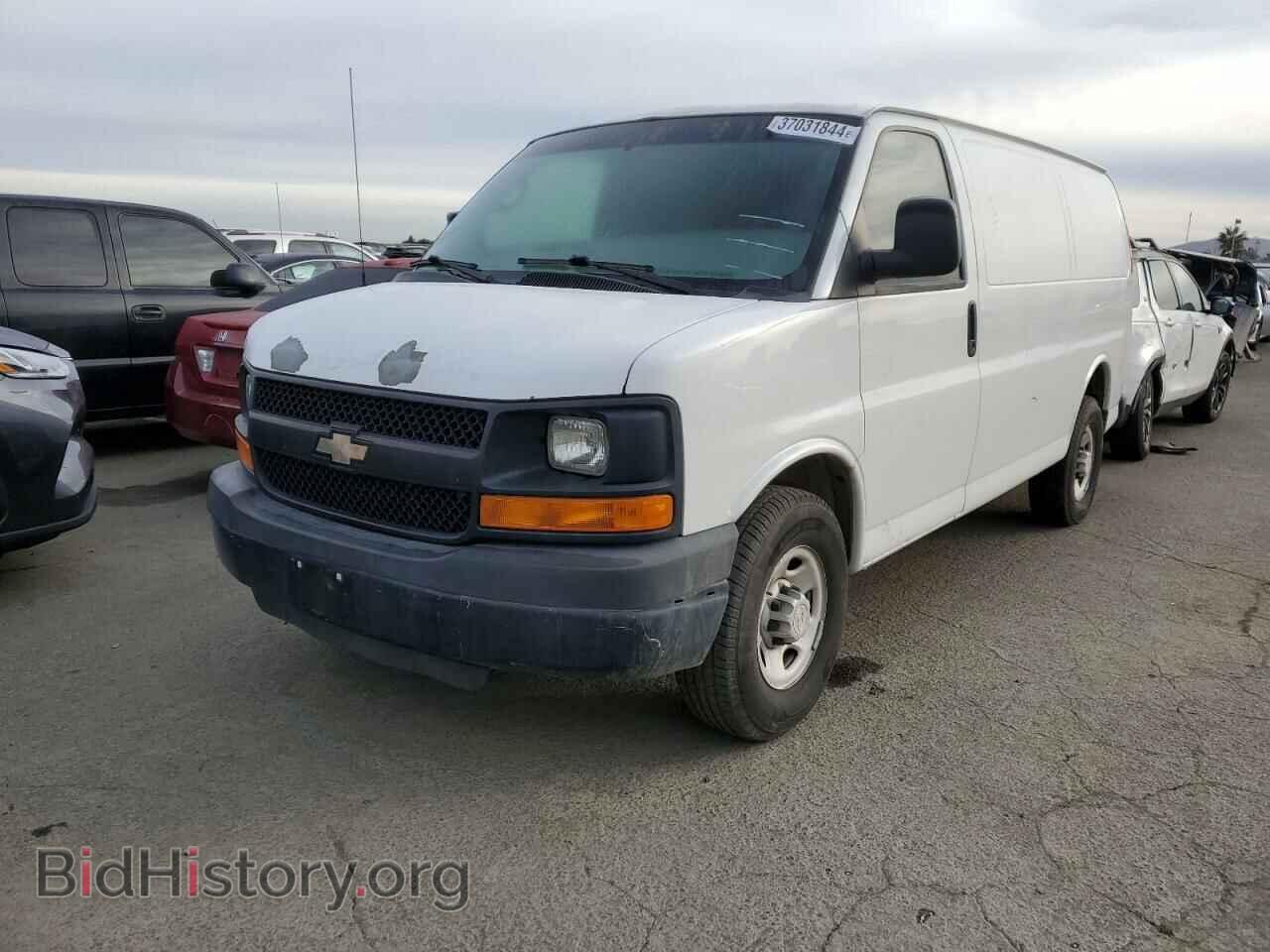 Photo 1GCWGFFA7B1116902 - CHEVROLET EXPRESS 2011