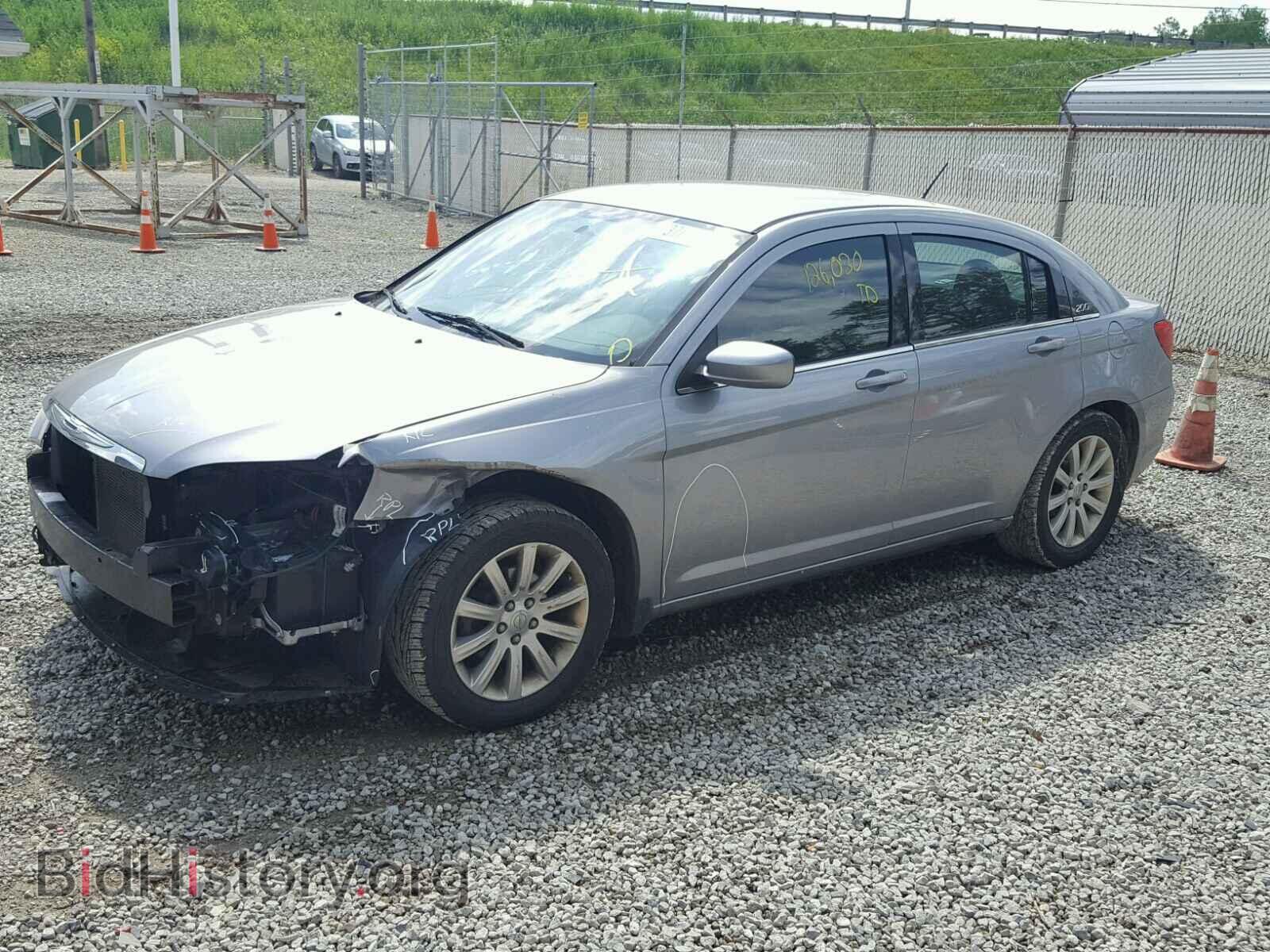2013 CHRYSLER 200 - VIN: 1C3CCBBB7DN539663 - Фото 2