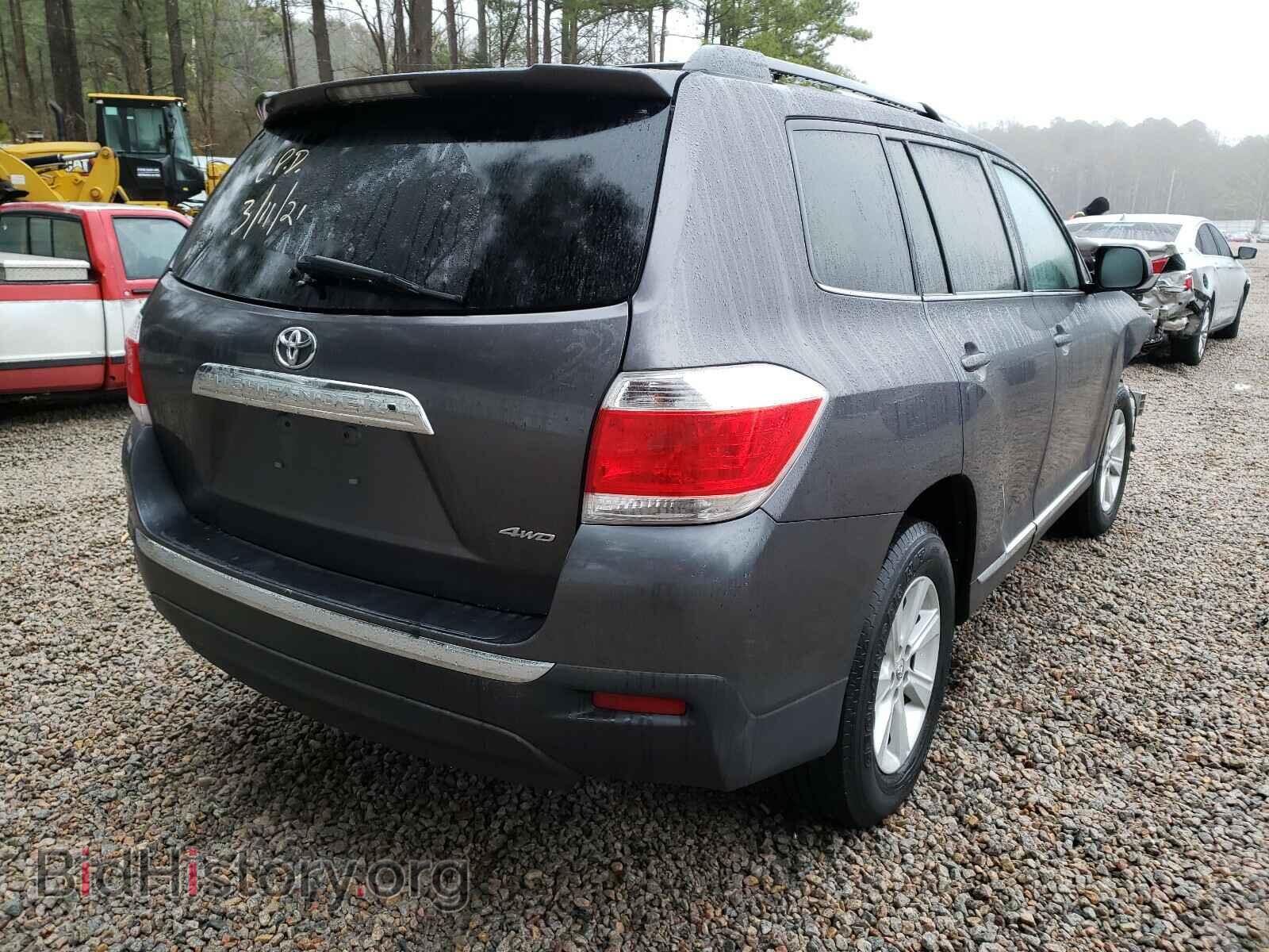 2012 TOYOTA HIGHLANDER - VIN: 5TDBK3EH3CS117625 - Фото 4