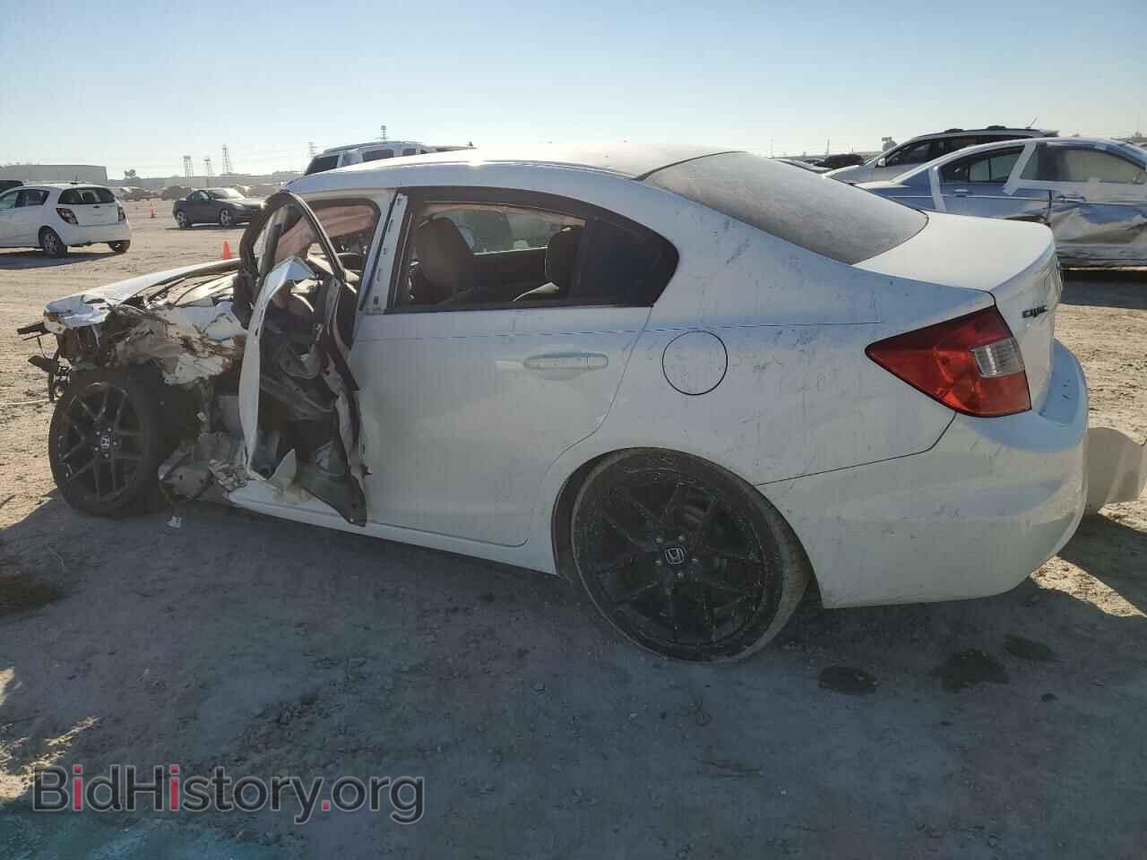 2012 HONDA CIVIC - VIN: 2HGFB2F5XCH324013 - Фото 2
