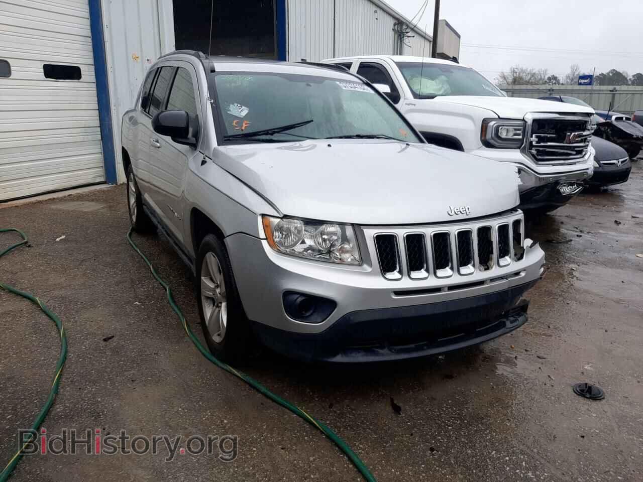 Photo 1J4NT1FA4BD180981 - JEEP COMPASS 2011