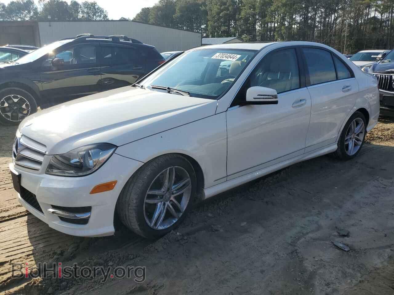 Фотография WDDGF8BBXCR239121 - MERCEDES-BENZ C-CLASS 2012