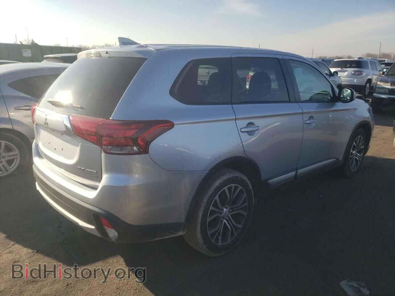 2017 MITSUBISHI OUTLANDER - VIN: JA4AD3A32HZ024126 - Фото 3